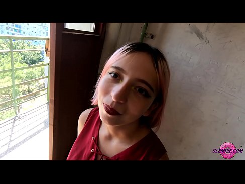 ❤️ شاگرد سينوئل چوسي ٿو هڪ اجنبي کي ٻاهر جي پوئتي ۾ - هن جي منهن تي معياري فحش